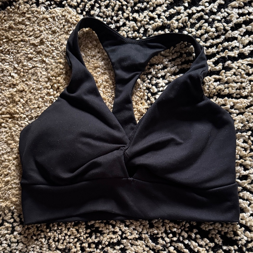 Victoria’s Secret Twist Front Bralette